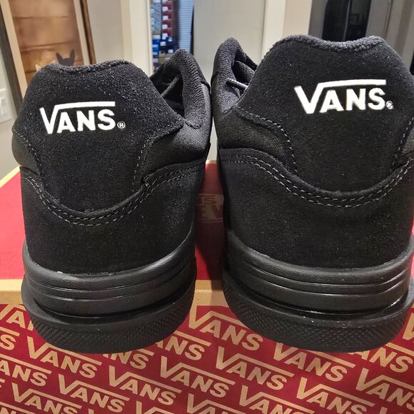 Vans Upland Skate Sneakers Shoes Black/White VN000D25B8C Men's Size 9.5 NEW - Picture 7 of 11